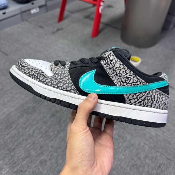 95新 NIKE/耐克 41码 dunk sb 大象 球鞋