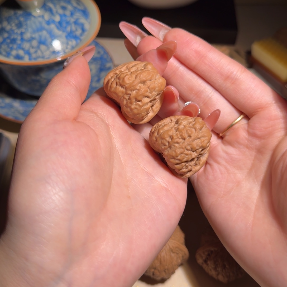 文玩核桃吊坠保****资31蛤蟆头