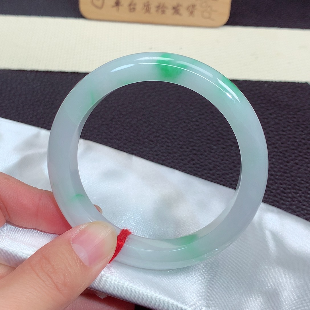 翡翠手镯未镶嵌3001