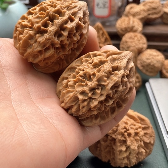 文玩核桃吊坠42招财鼠