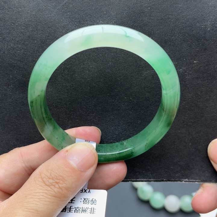 石英质玉未镶嵌手镯53.9