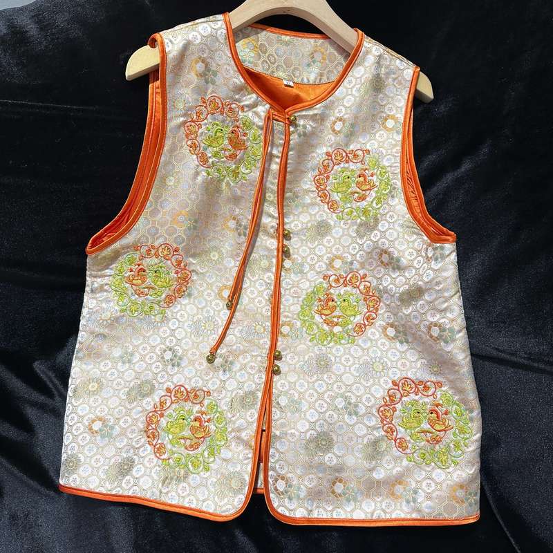 【鸳鸯】新中式织锦缎马甲马夹2025秋季新款国风复古盘扣高级贵气