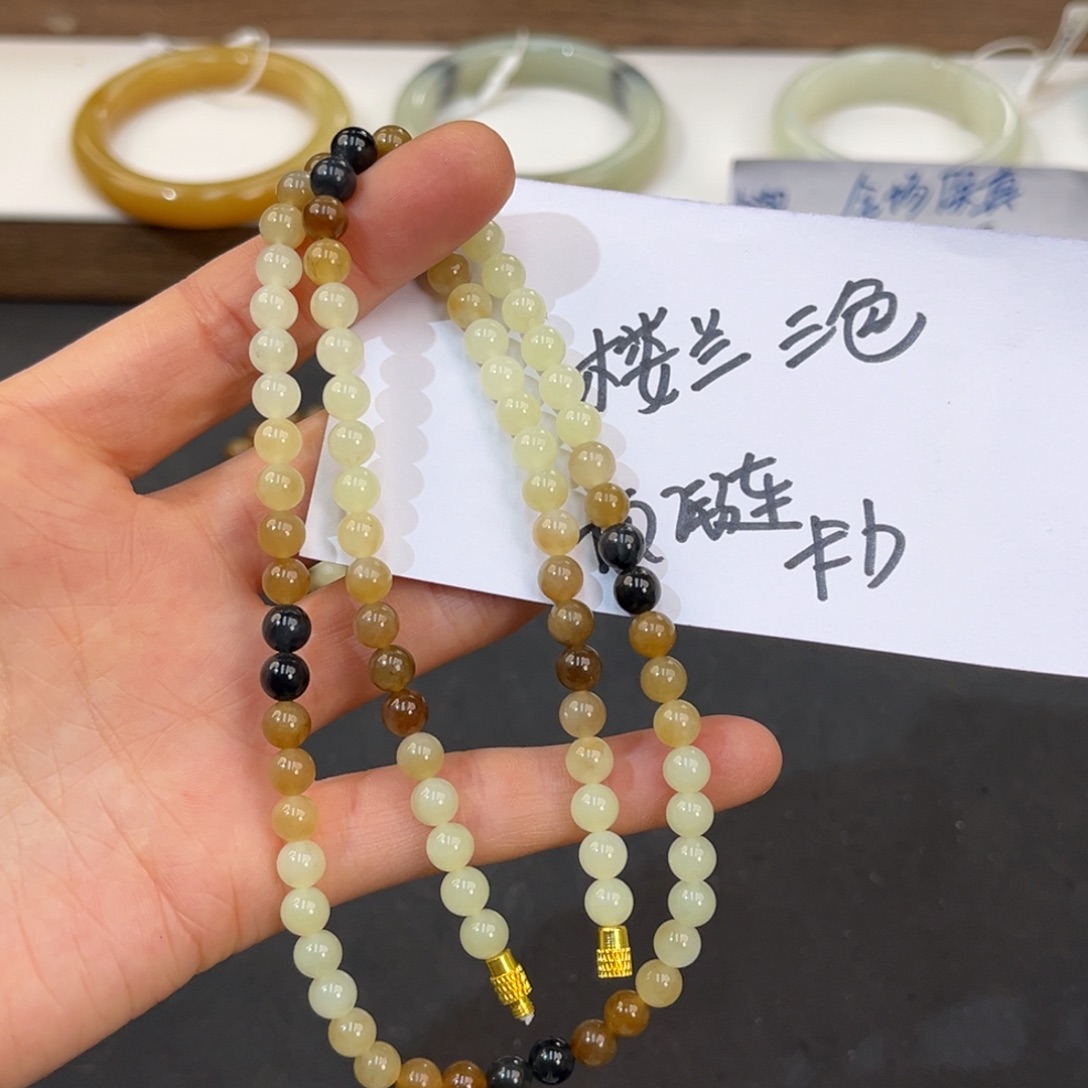 和田玉未镶嵌手镯拍一发一卡6