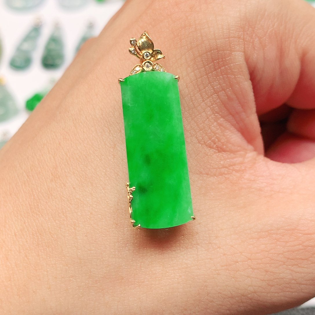 吊坠(不含链)18K金镶嵌翡翠