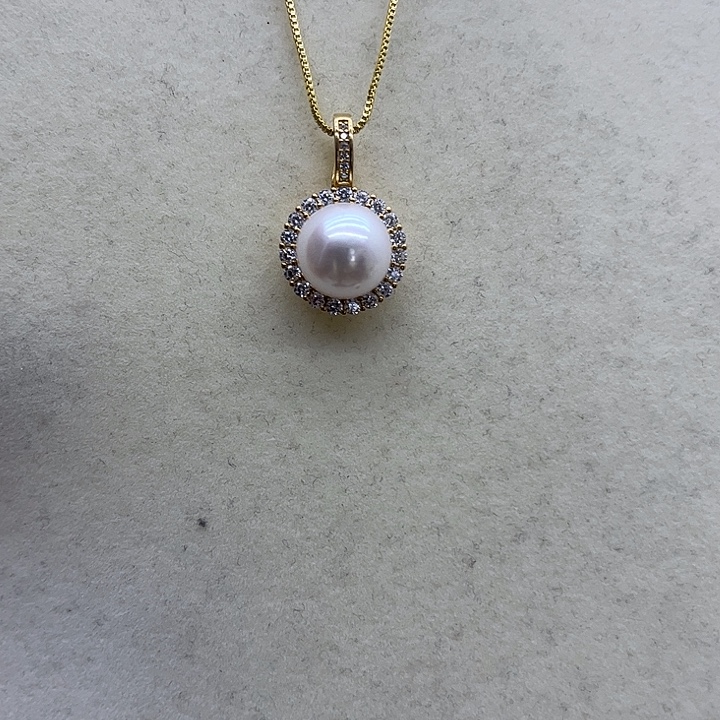 淡水珍珠颈饰合金