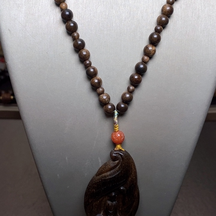 沉香手串越南芽庄紫棋石化料0.6+无相沉香木雕配饰