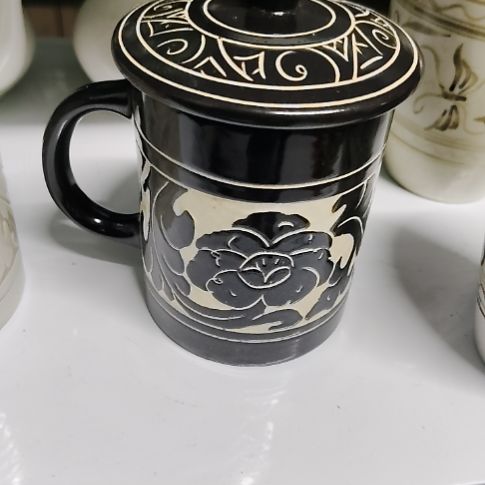 瓷片盘，沙锅，瓷片，瓶，碗，各种沙锅，摆件，