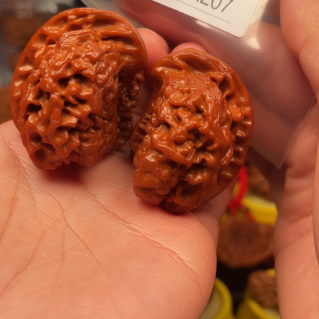 筑***材吊坠文玩核桃半壁