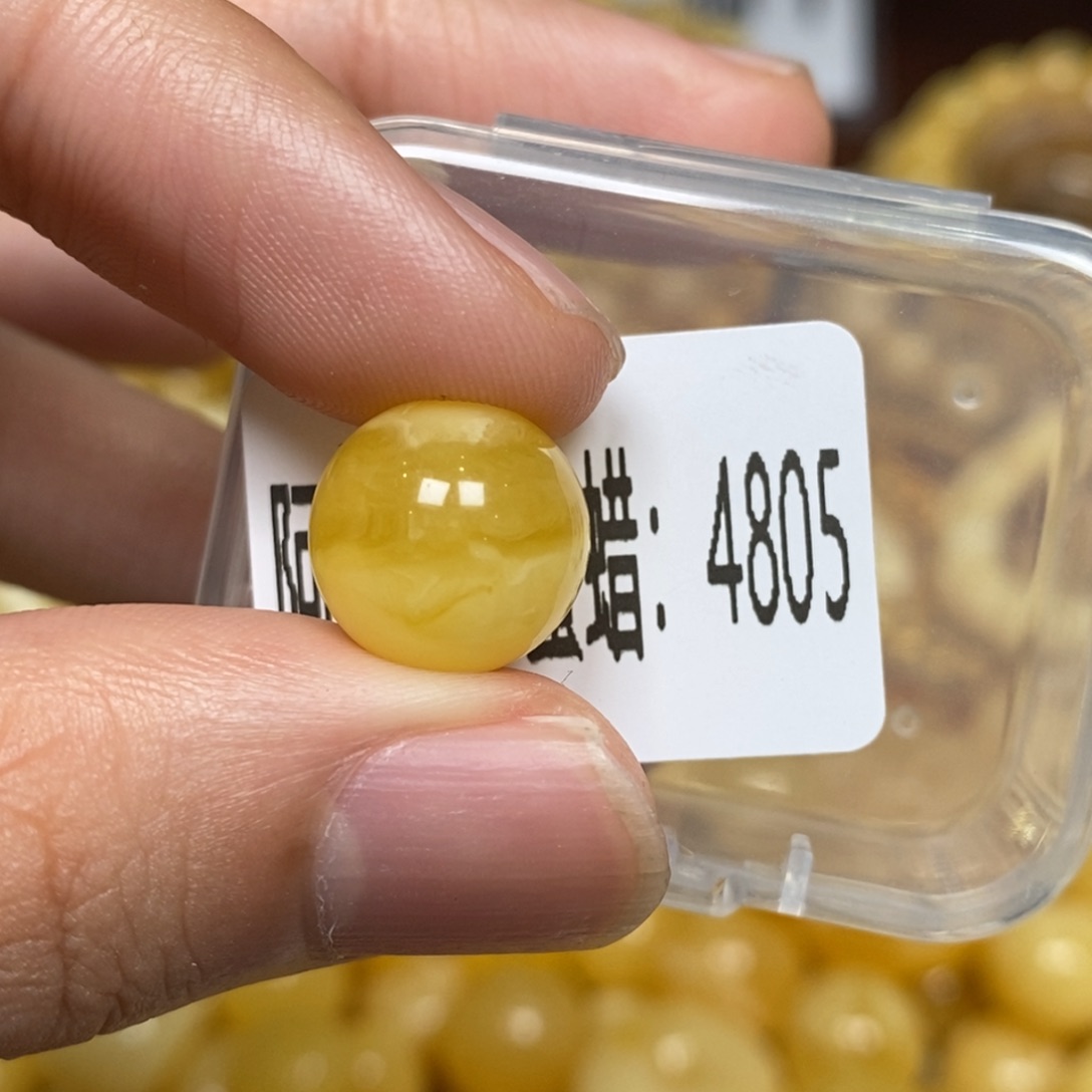 蜜蜡未镶嵌珠宝奇石4805
