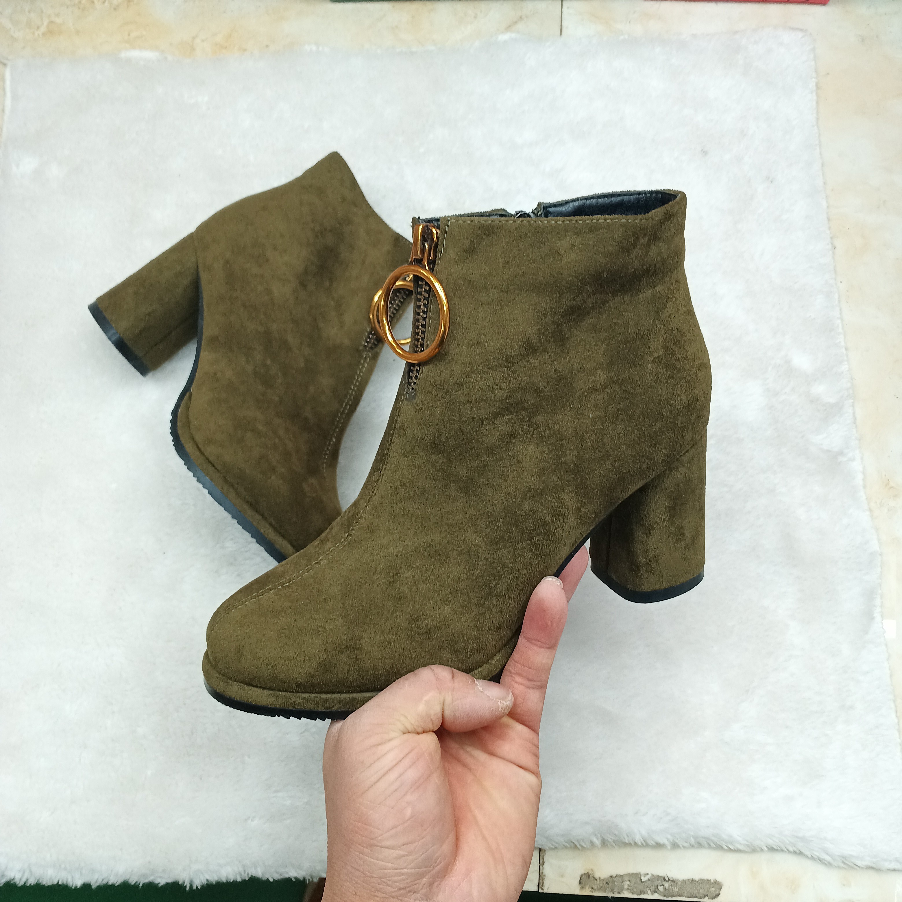 时尚高端百搭女鞋单鞋时装靴短靴771609