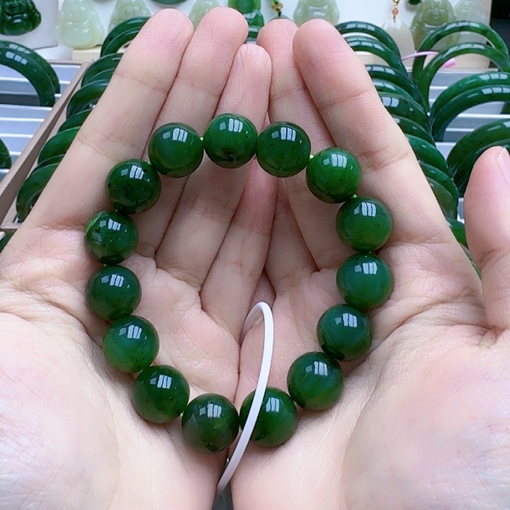 和田玉（碧玉）串珠未镶嵌