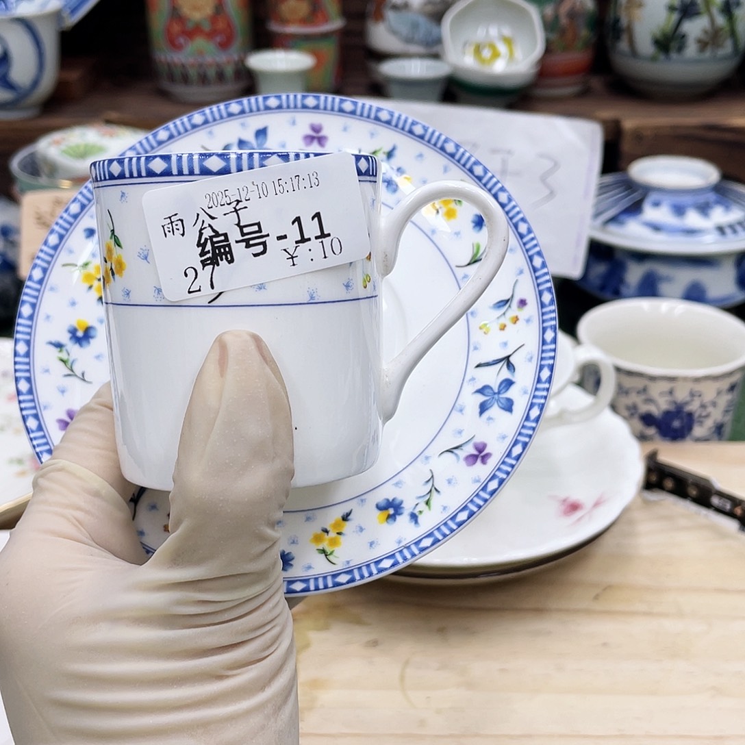 雨***子鹿屋家的美丽瓷器呀