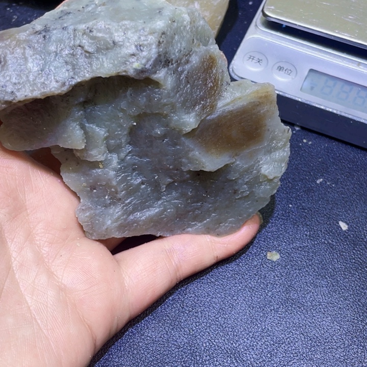 未镶嵌和田玉珠宝半成品