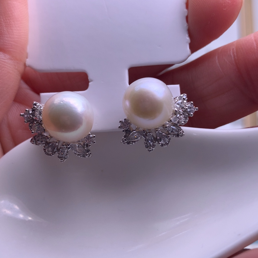 未镶嵌耳饰淡水珍珠