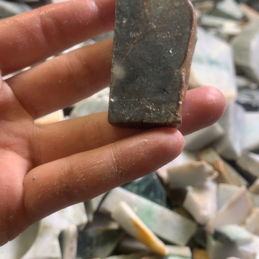 翡翠颈饰未镶嵌缅甸翡翠