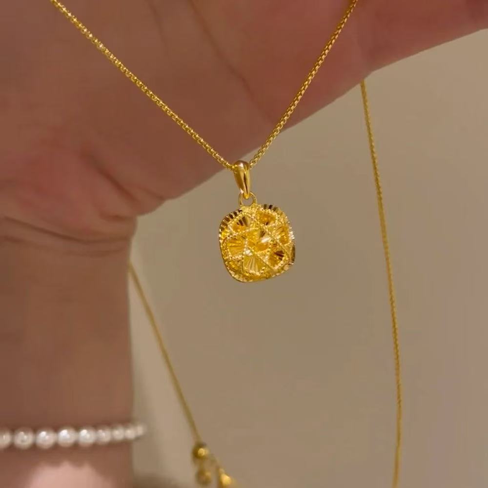 LS精品百搭轻奢方糖吊坠精美经典气质