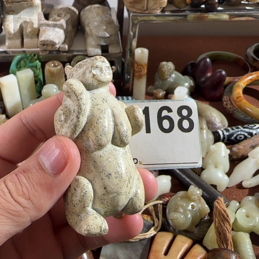 未镶嵌蛇纹石玉颈饰