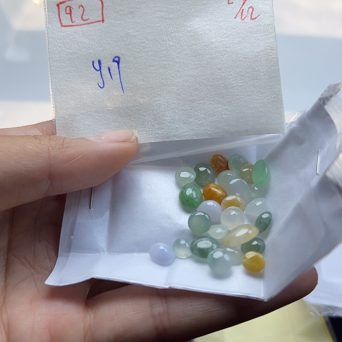 定制翡翠未镶嵌翡翠