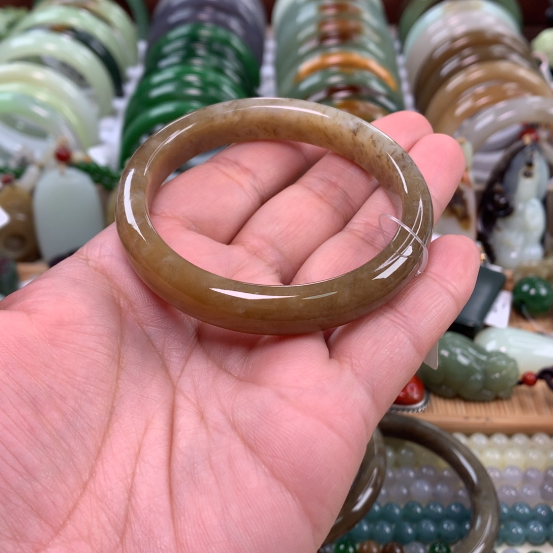 和田玉未镶嵌手镯55口径