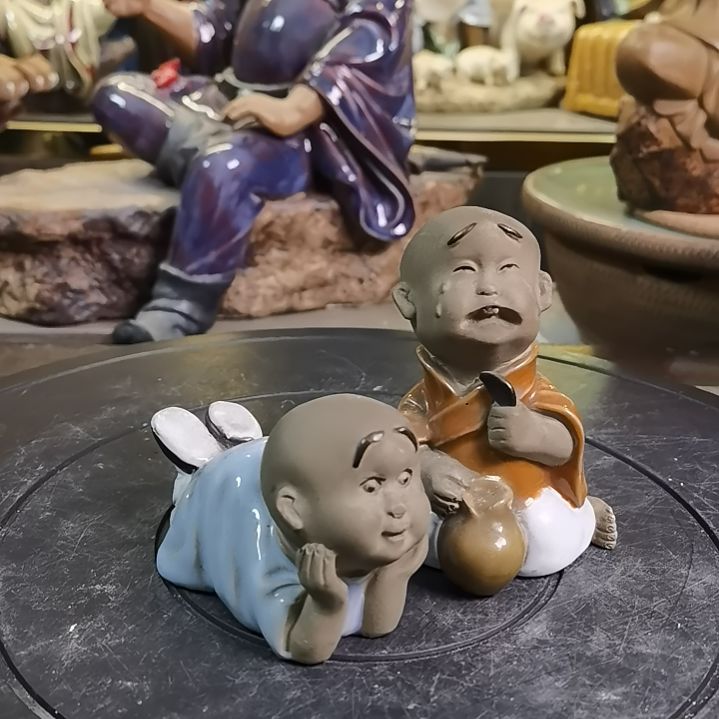 国***春陶石湾公仔陶瓷摆件