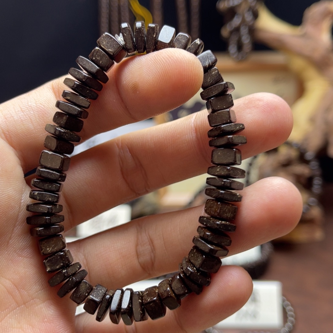 用***7椰蒂手串随型单圈