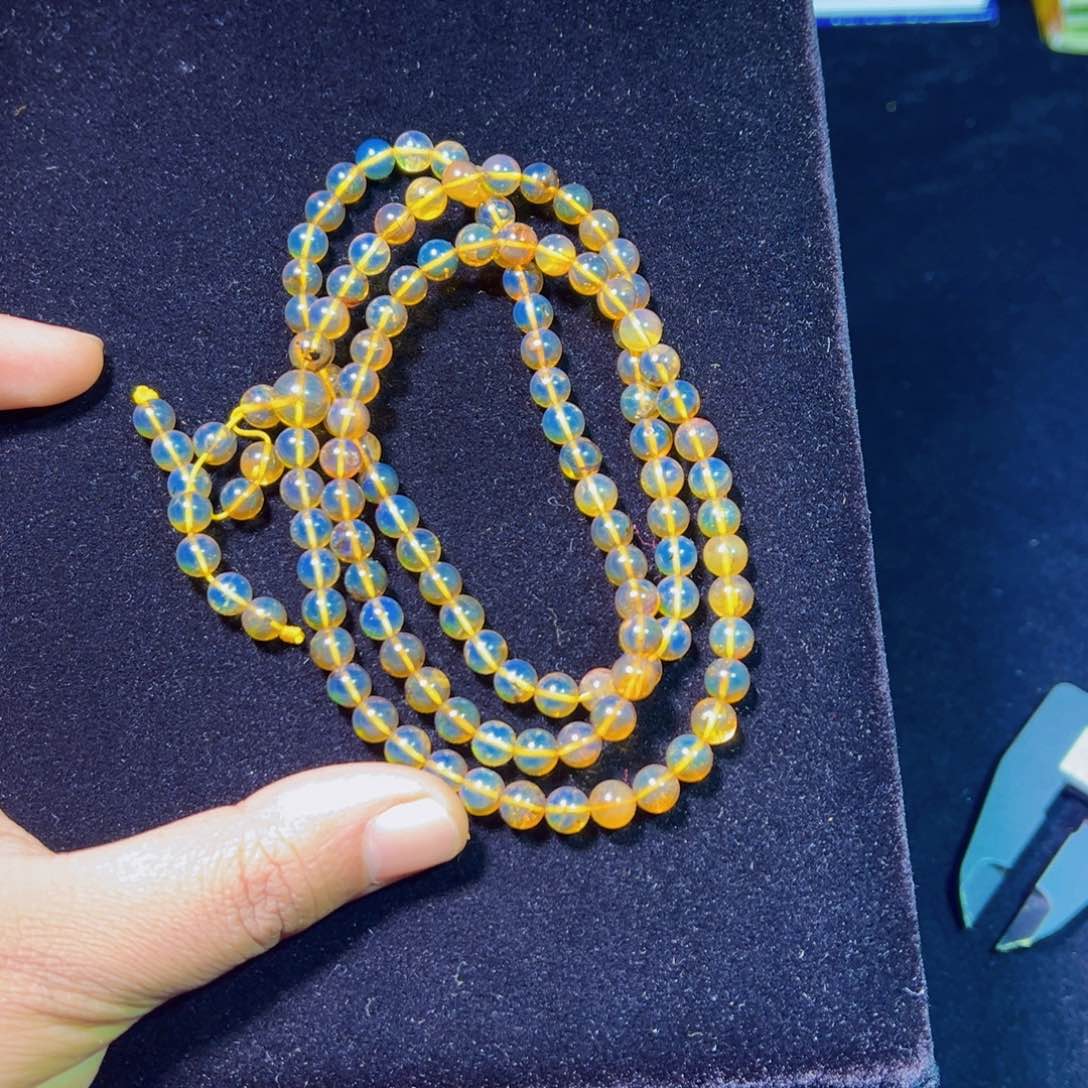 琥珀裸石未镶嵌琥珀