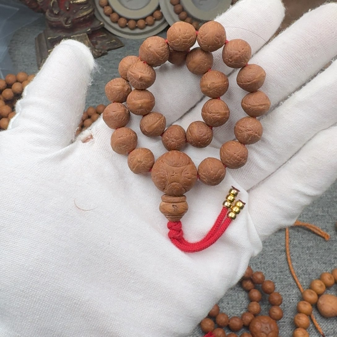 凤眼菩提吊坠10.5实心手串