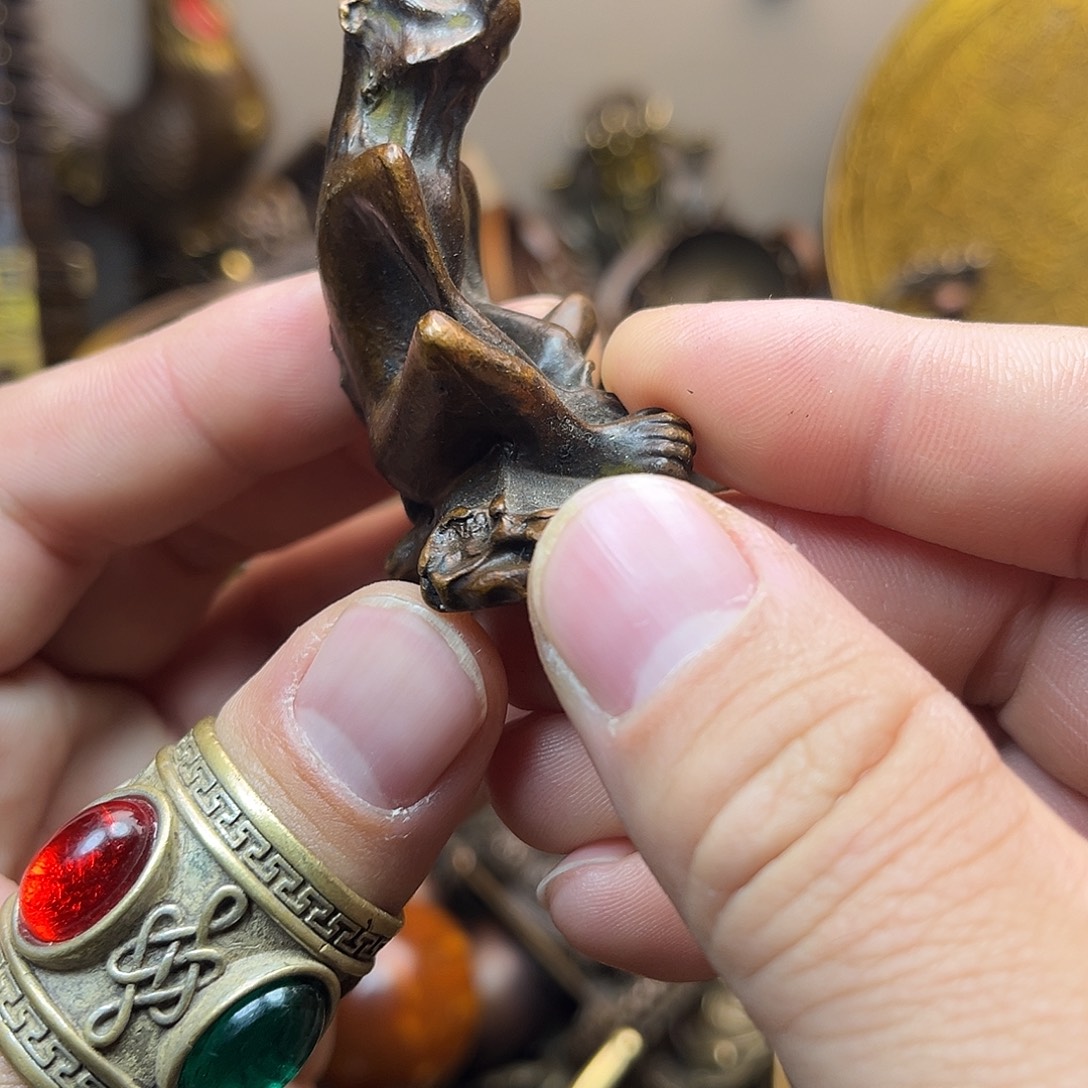 精美铜器工艺品等