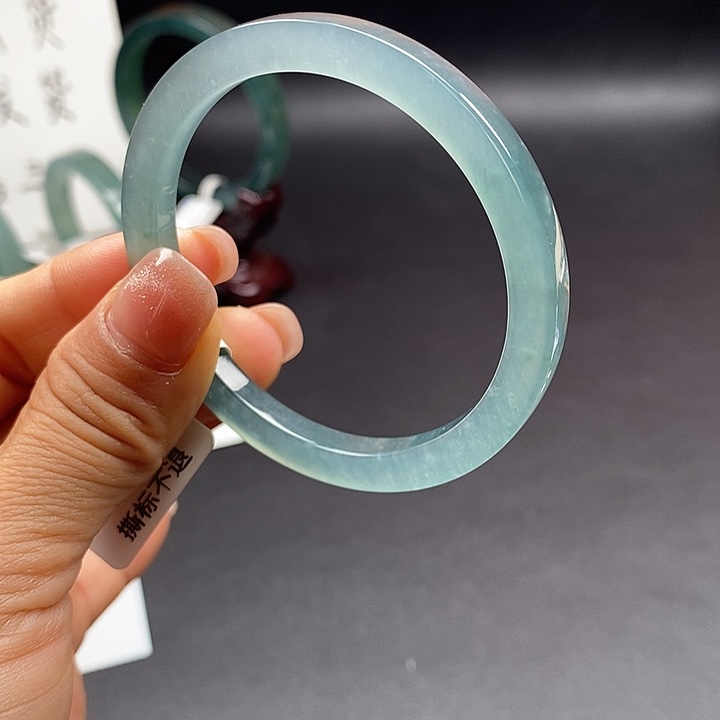 翡翠未镶嵌手镯52尺寸