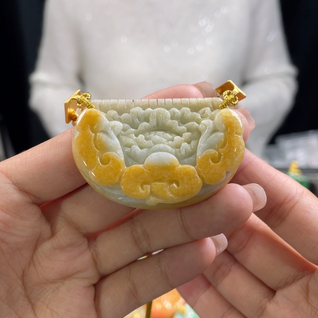 翡翠颈饰未镶嵌代编织