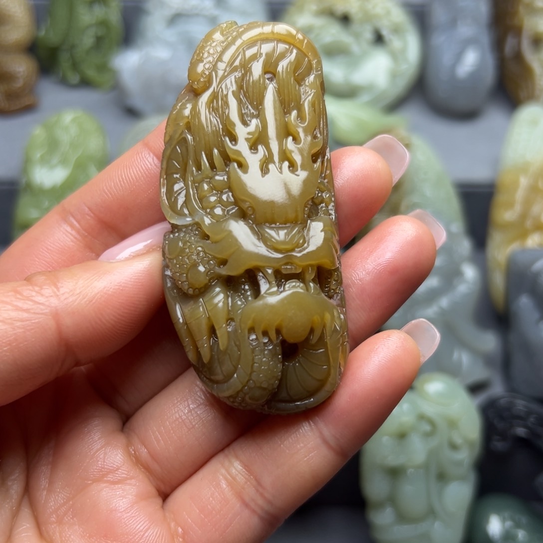 和田玉颈饰未镶嵌