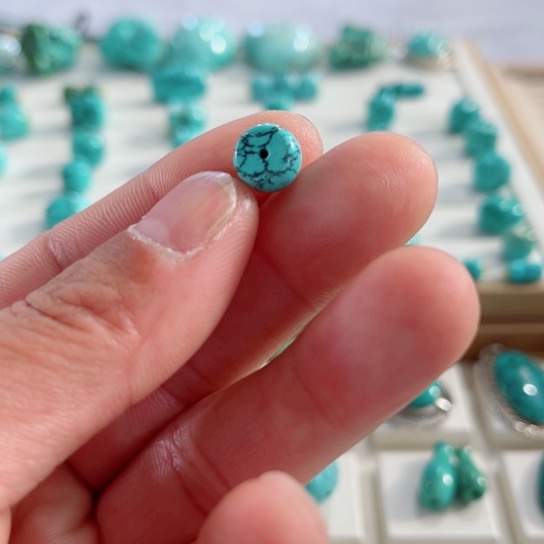 未镶嵌绿松石珠宝奇石