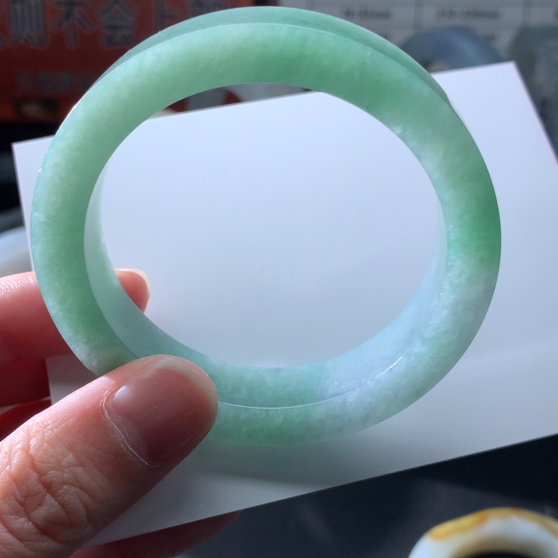 定制翡翠手镯未镶嵌