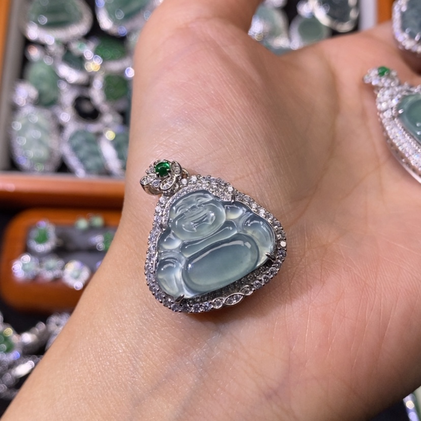 【闪购商品】翡翠颈饰银S925镶嵌遥**河分两单