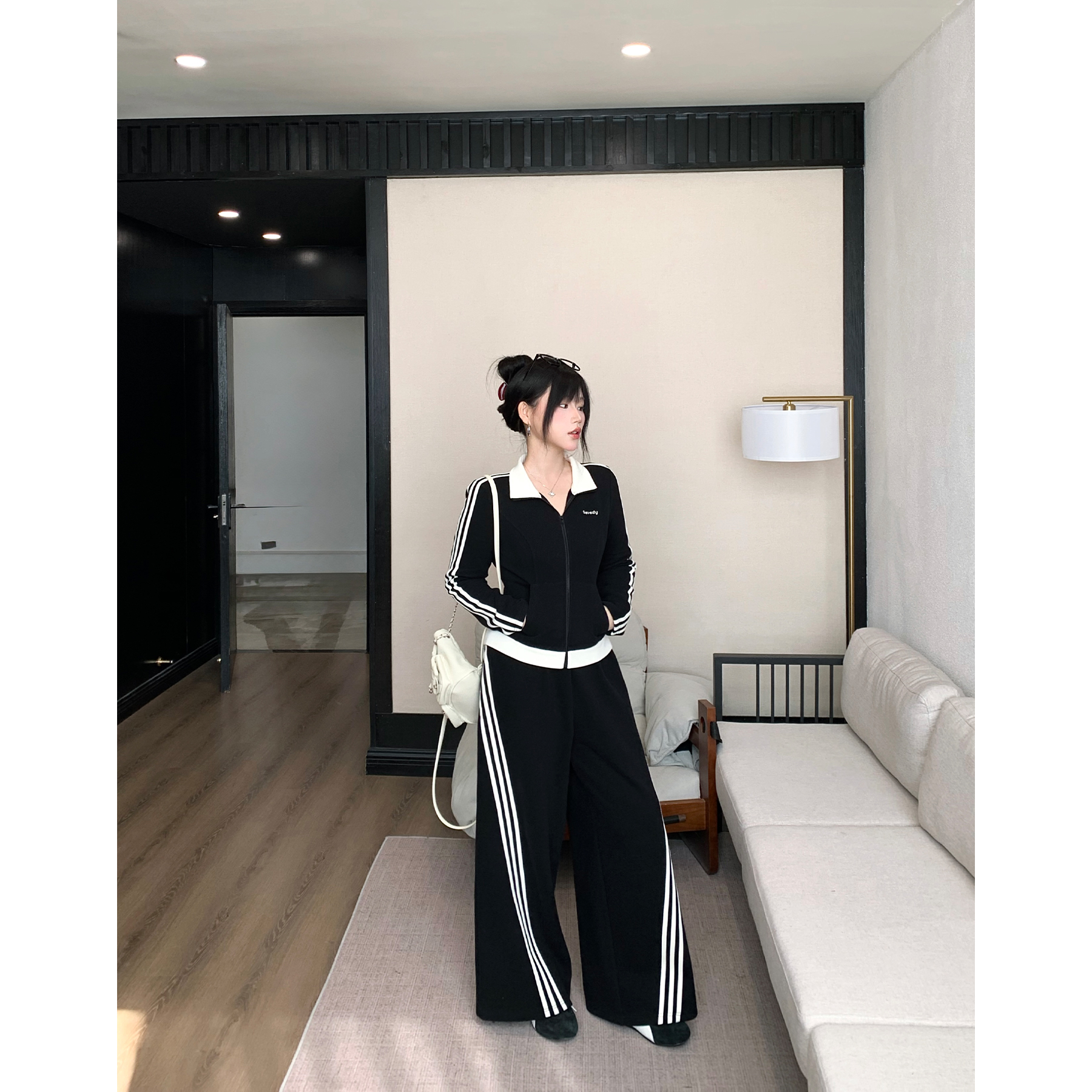 月半鱼【自由人】冬季一整套运动套装三条杠显瘦遮肚减龄穿搭冬季