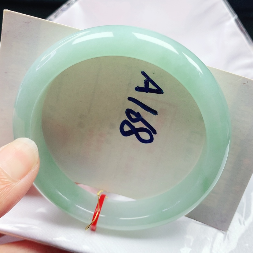 【闪购商品】翡翠手镯未镶嵌54.5圈
