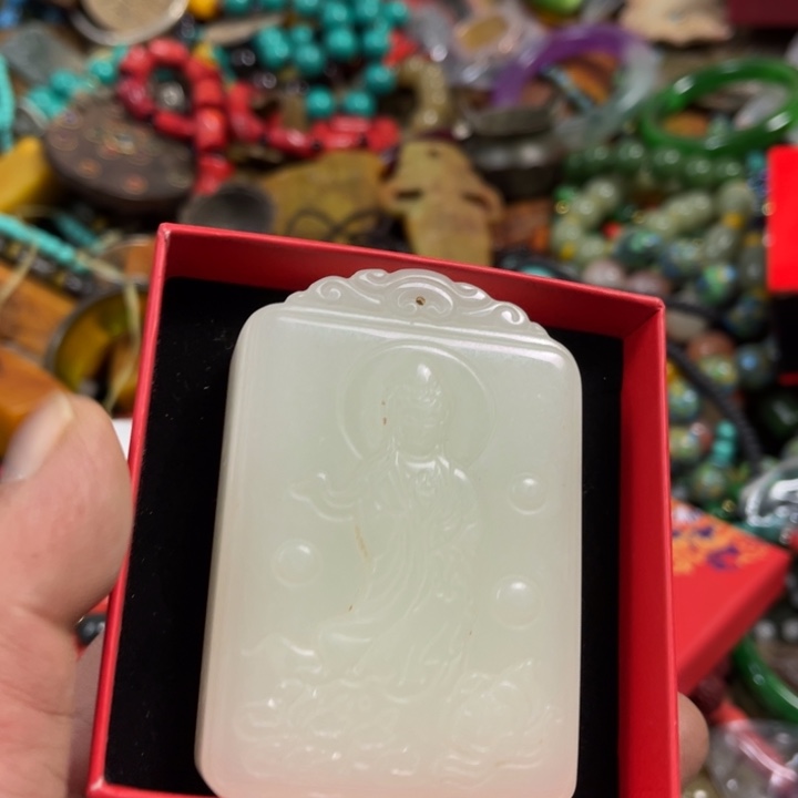 未镶嵌和田玉（糖玉）挂件