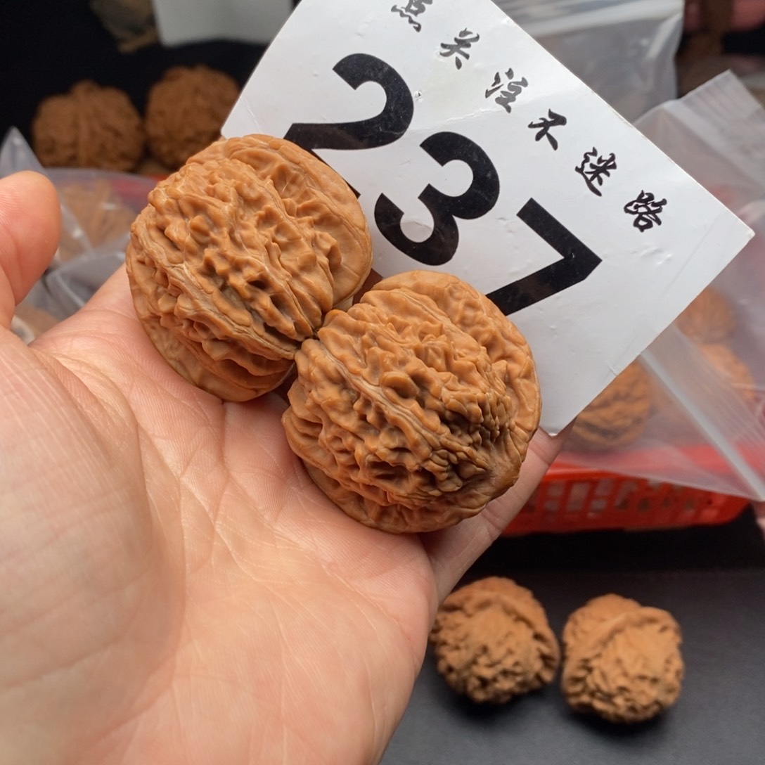 文玩核桃吊坠45楼子