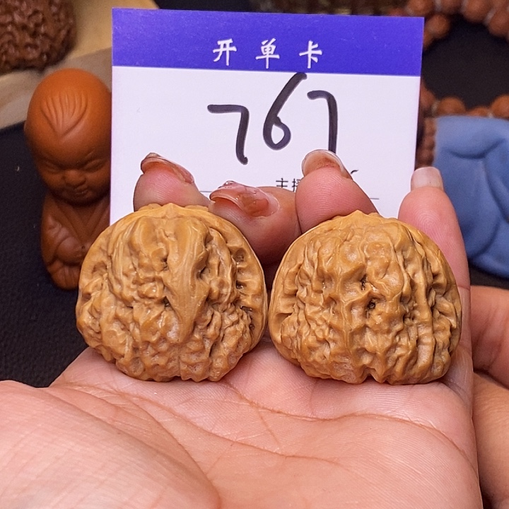 吊坠桃核蛤蟆头37有修s