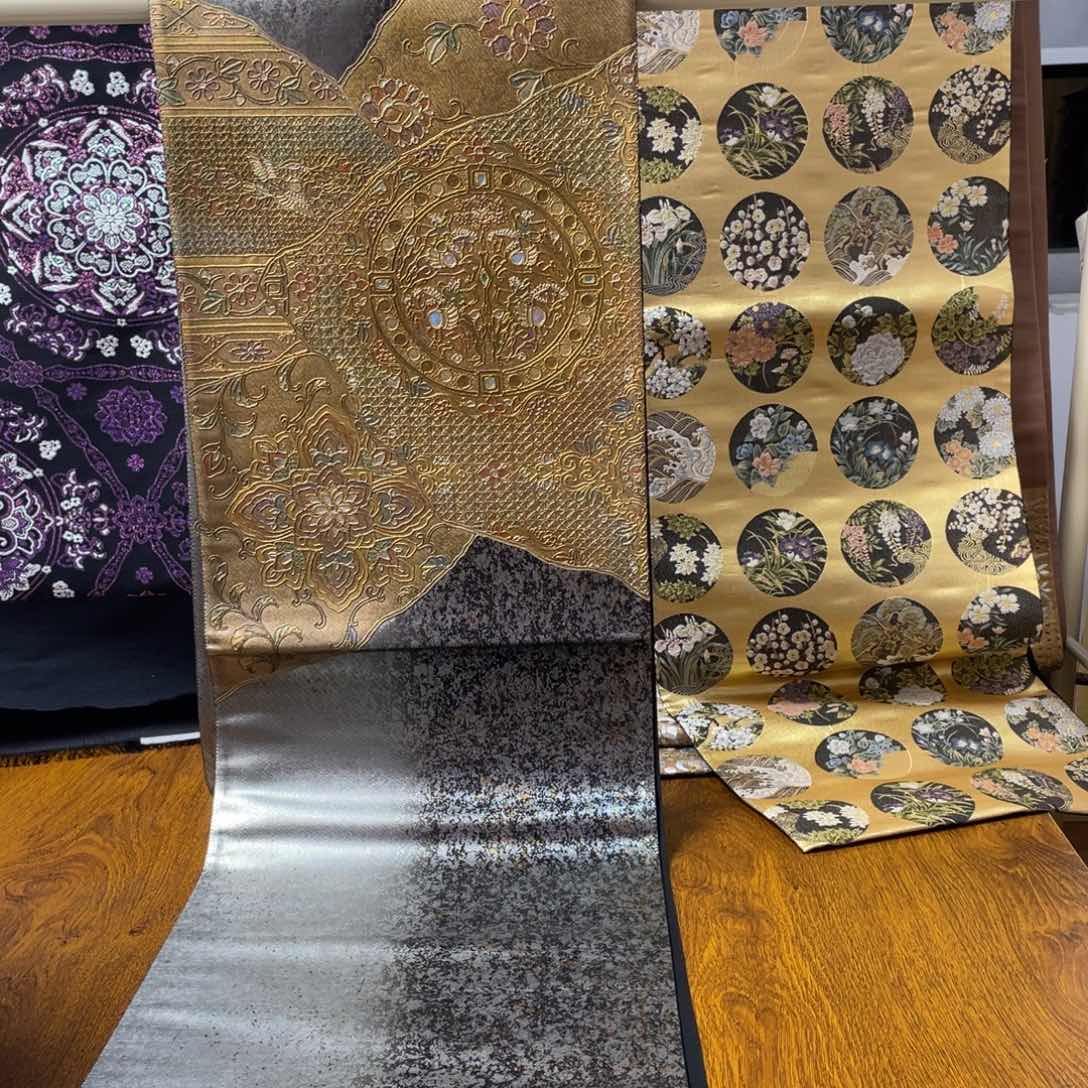 织绣全新刺绣嵌螺钿