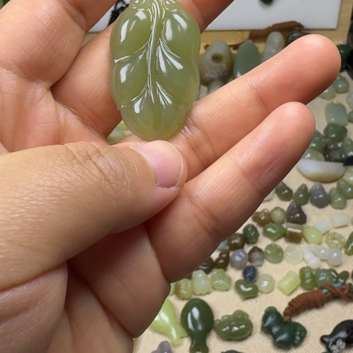 和田玉（糖玉）未镶嵌车挂