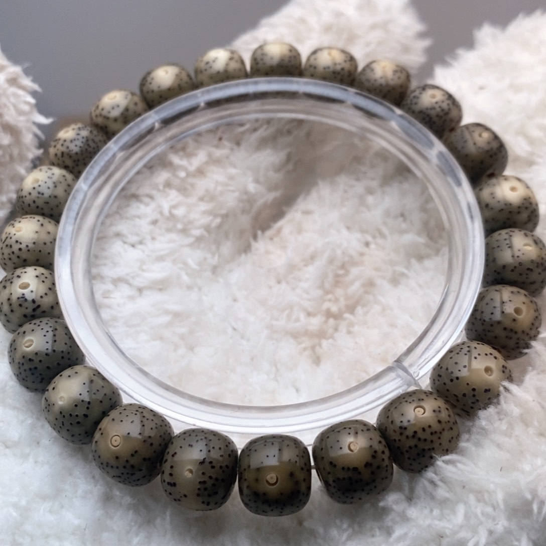 星月菩提吊坠大眼睛星月10手串