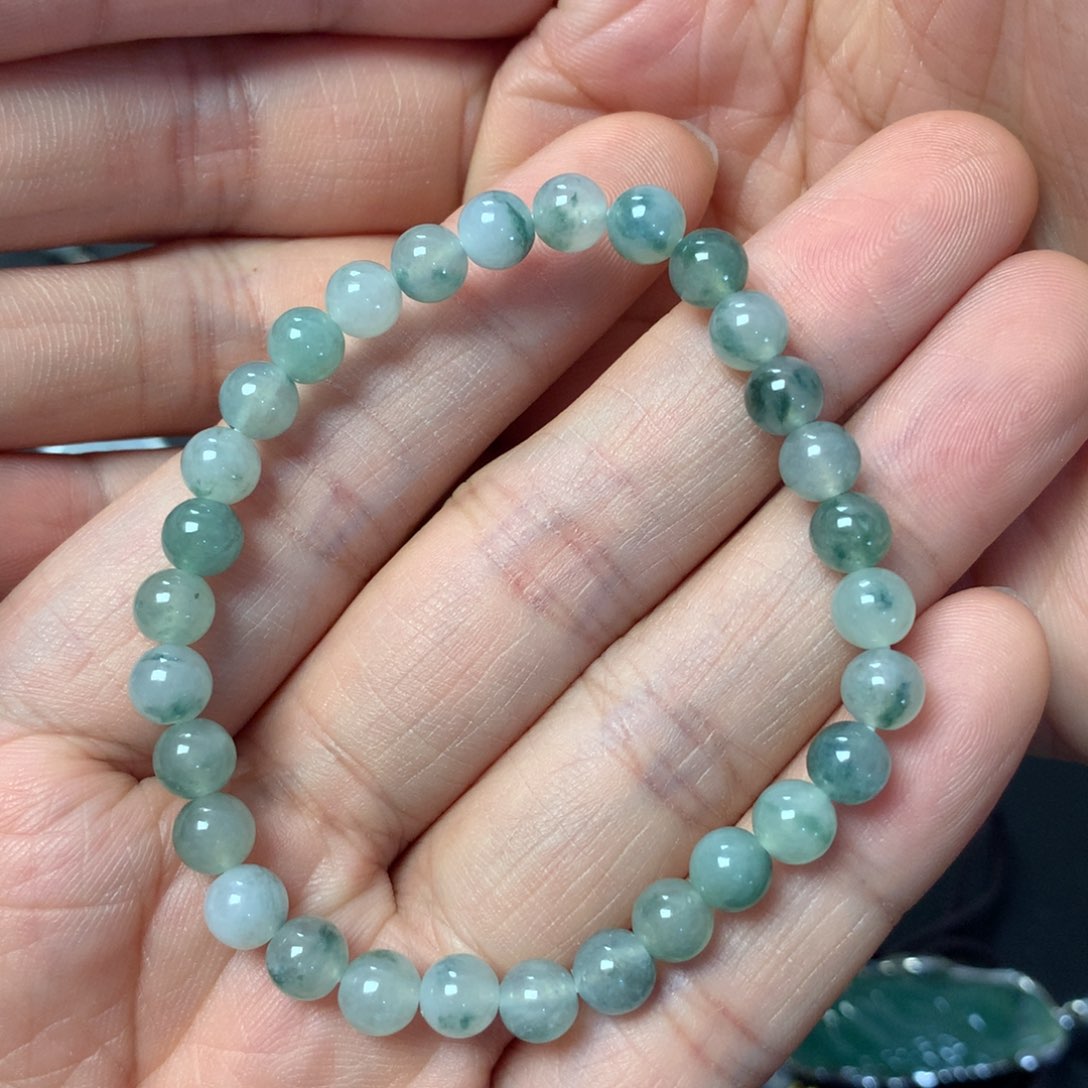 翡翠手串未镶嵌小手串