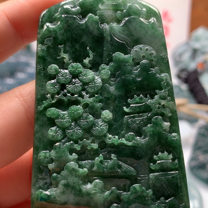 翡翠颈饰未镶嵌保真天然A货翡翠