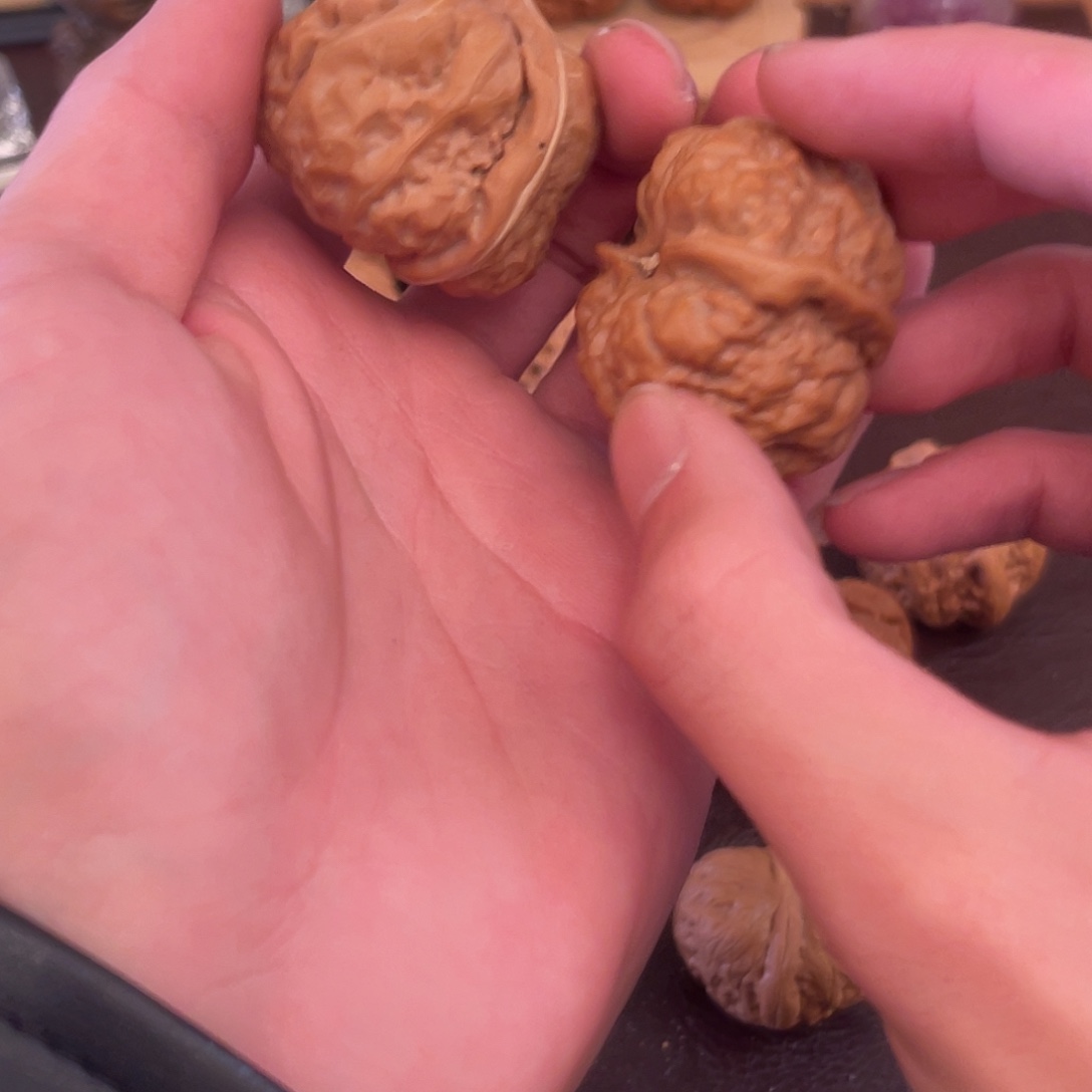 文玩核桃吊坠红皮蛤蟆