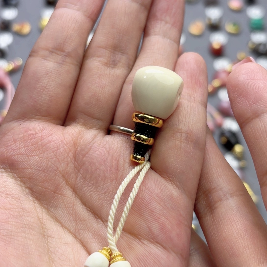 阿***烦玛瑙/玉髓未镶嵌文玩配饰