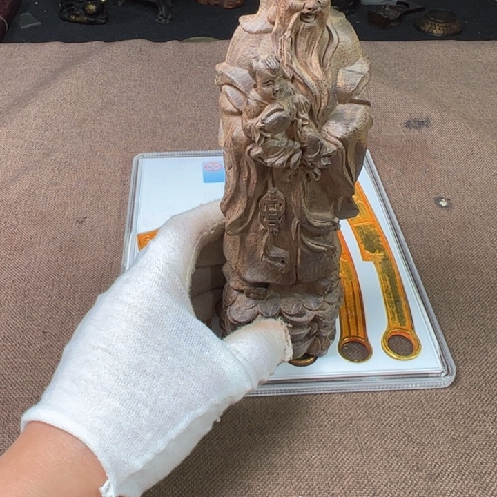 精品摆件工艺品等