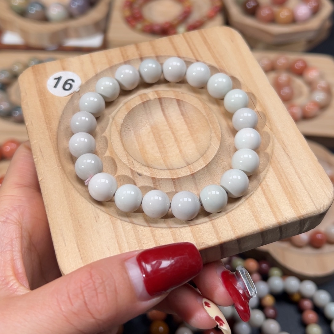 一***糖石英质玉未镶嵌手链33