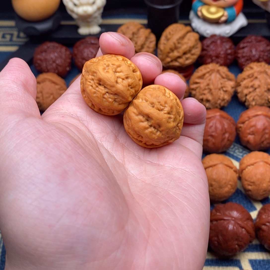 文玩核桃把件刘*A精品小手捻