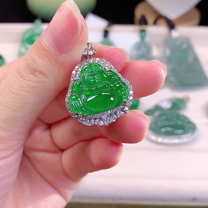 翡翠颈饰银S925镶嵌翡翠